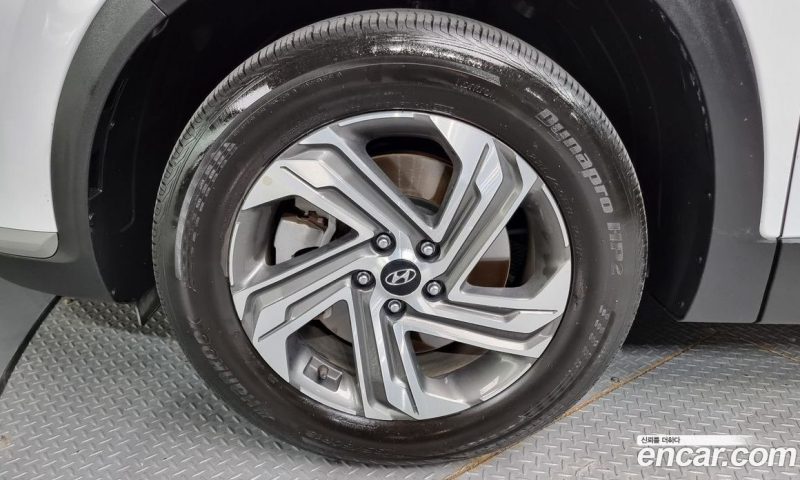 Hyundai Santa Fe Gasoline 2.5T 2WD