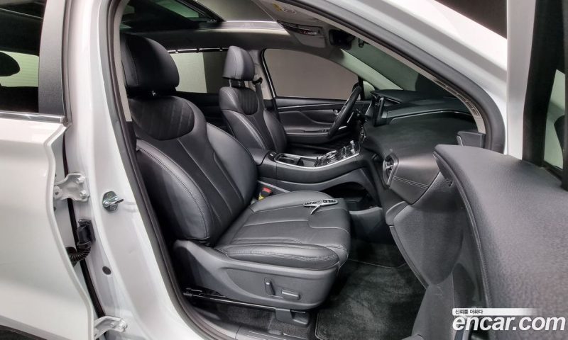 Hyundai Santa Fe Gasoline 2.5T 2WD