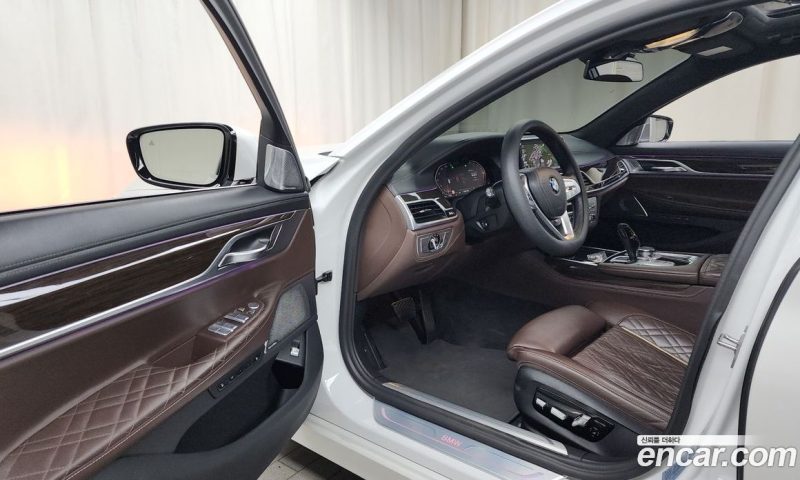 BMW 7-Series 730Ld xDrive Design Pure Excellence