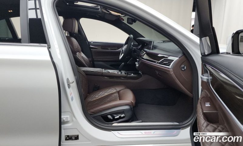 BMW 7-Series 730Ld xDrive Design Pure Excellence