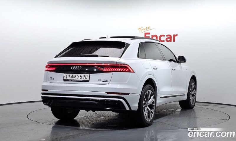 Audi Q8 55 TFSI Quattro Premium