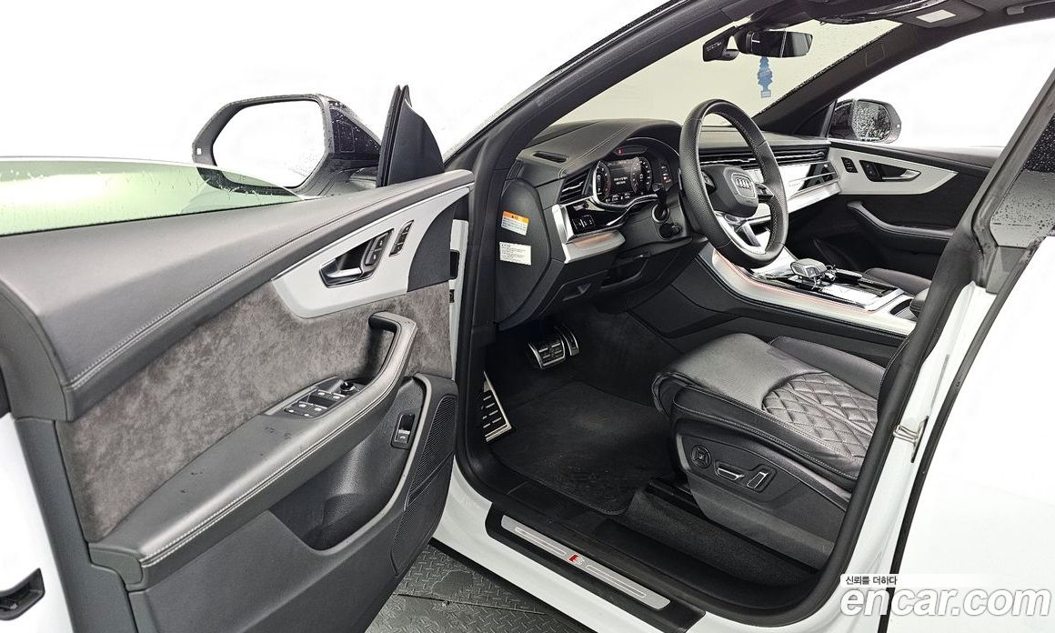 Audi Q8 55 TFSI Quattro Premium