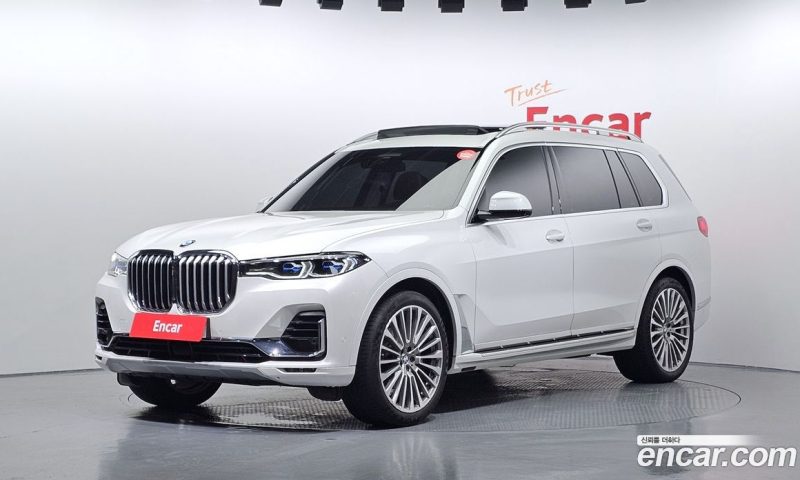BMW X7 xDrive i40 Design Pure Excellence 7-Seater