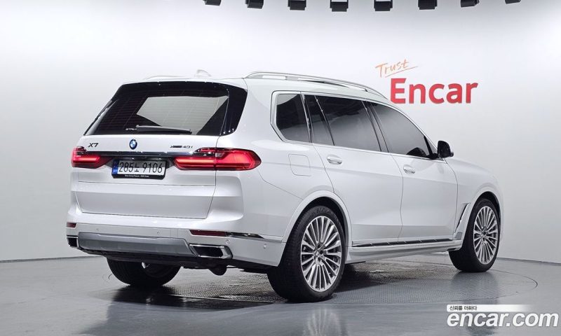 BMW X7 xDrive i40 Design Pure Excellence 7-Seater