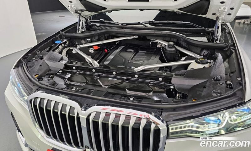 BMW X7 xDrive i40 Design Pure Excellence 7-Seater