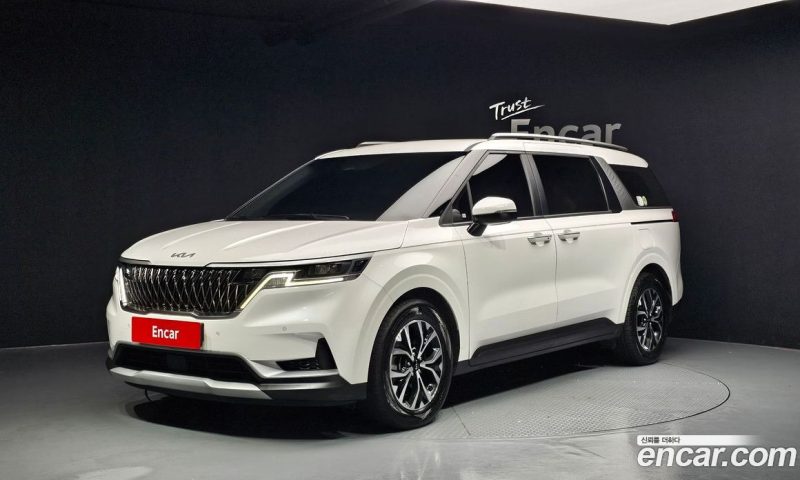 Kia Carnival 9-Seater Prestige