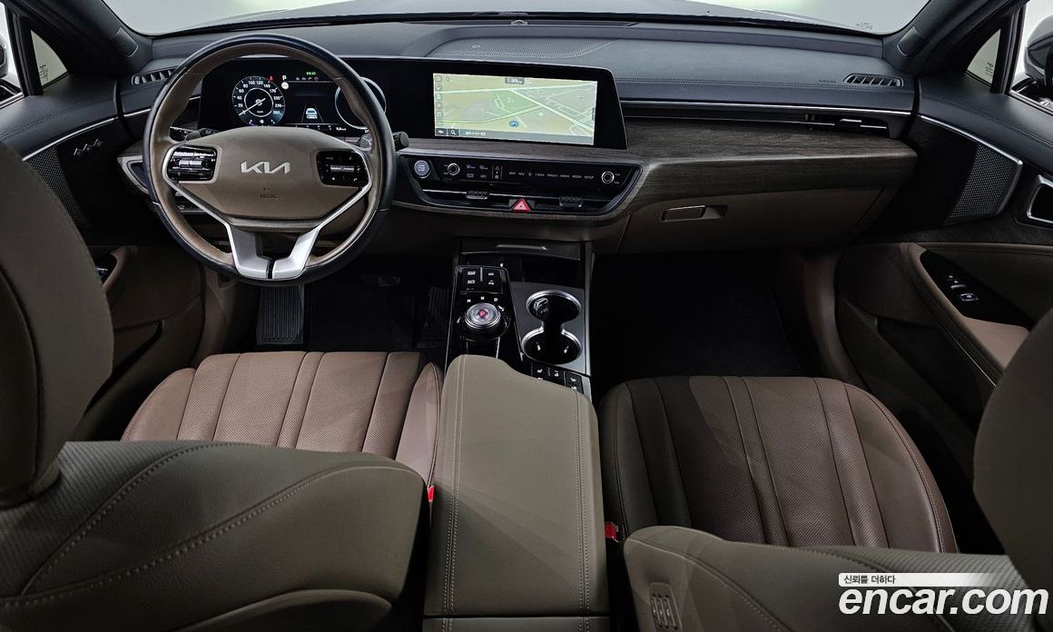 Kia K8 2.5 Gasoline 2WD