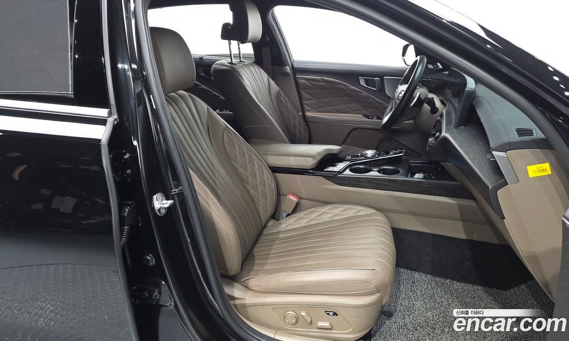 Kia K8 2.5 Gasoline 2WD