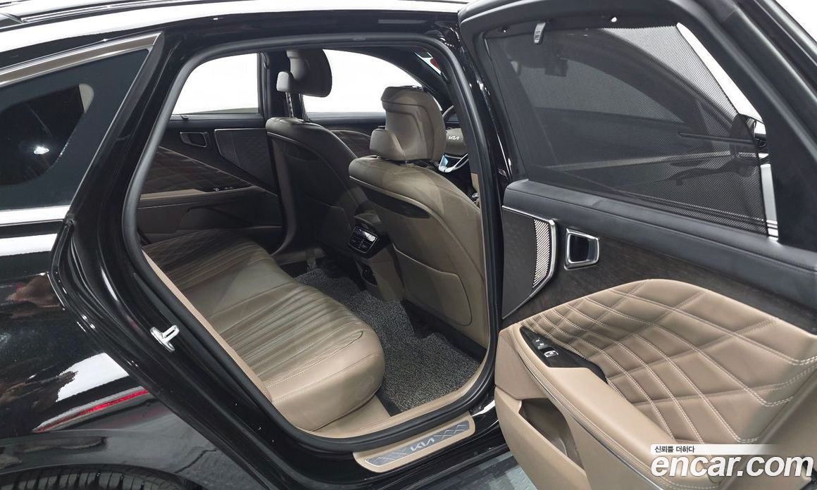 Kia K8 2.5 Gasoline 2WD