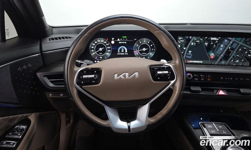 Kia K8 2.5 Gasoline 2WD