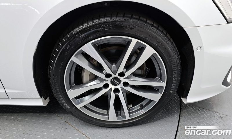 Audi A6 45 TFSI Quattro Premium