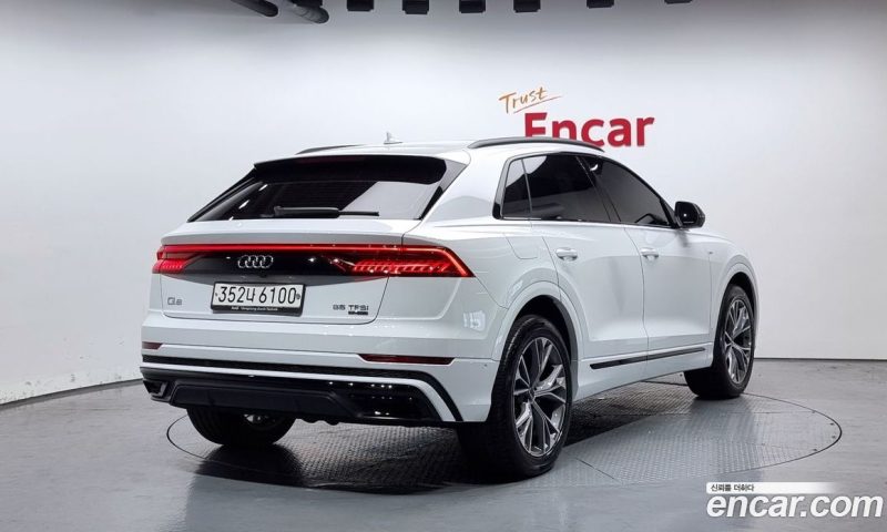 Audi Q8 55 TFSI Quattro Premium