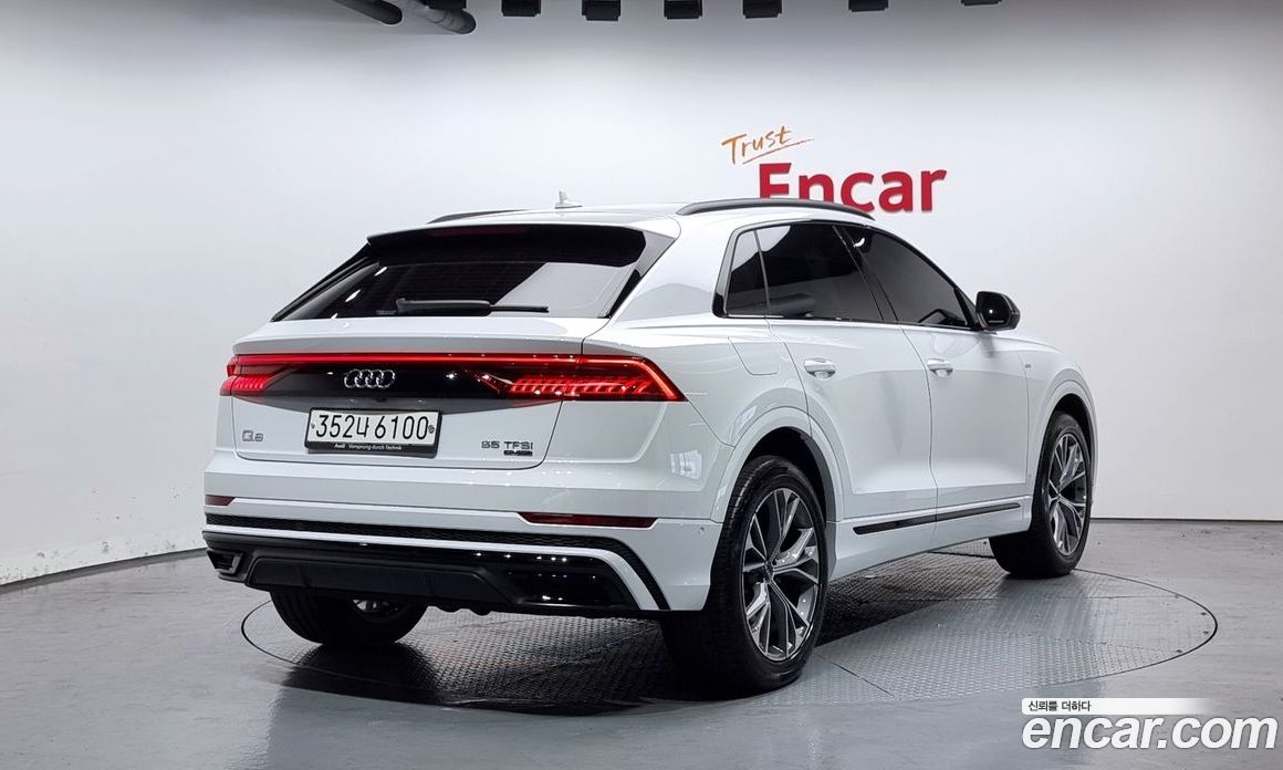 Audi Q8 55 TFSI Quattro Premium
