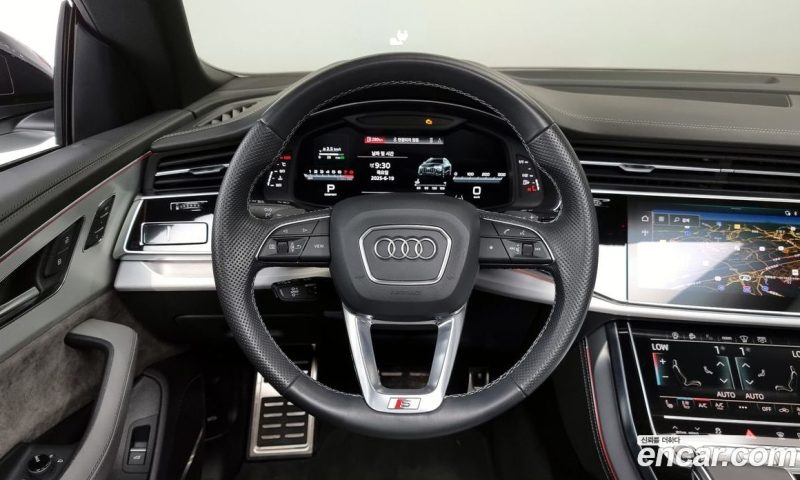 Audi Q8 55 TFSI Quattro Premium