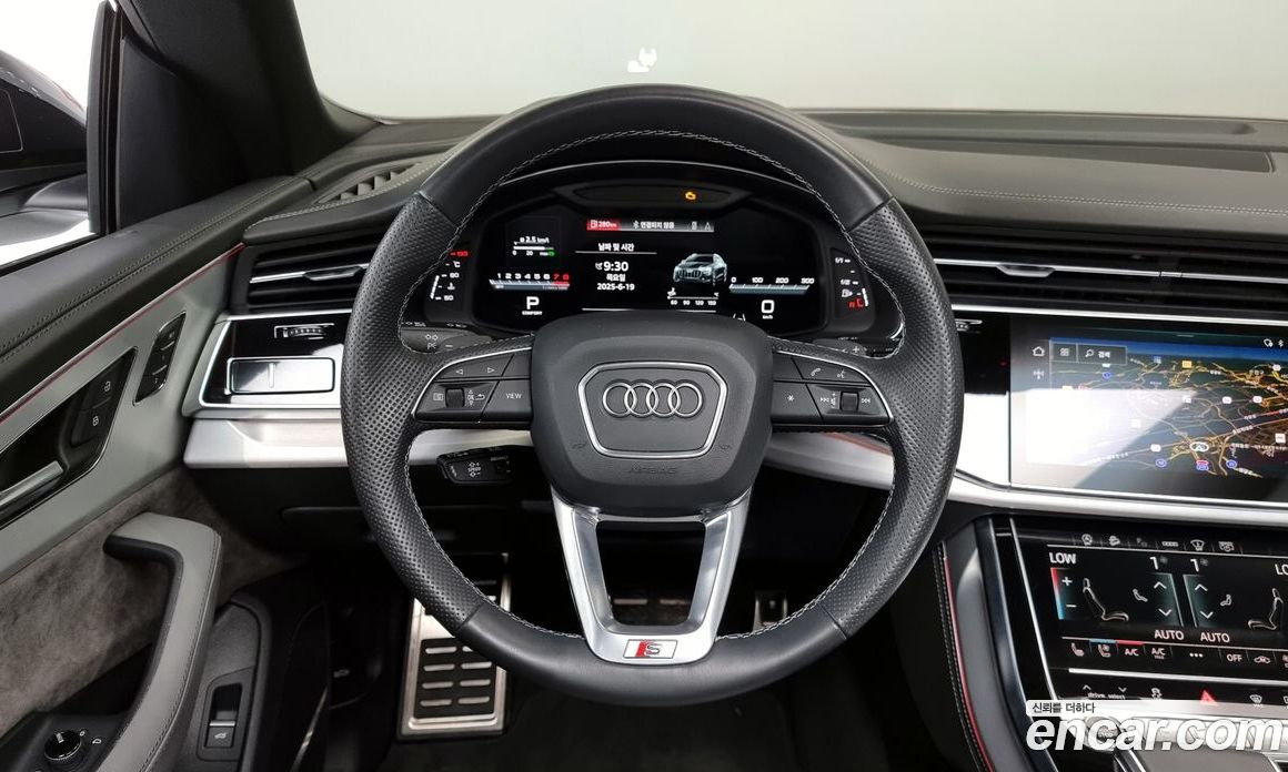 Audi Q8 55 TFSI Quattro Premium