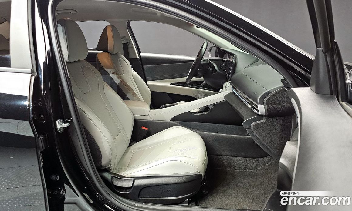Hyundai Avante 1.6