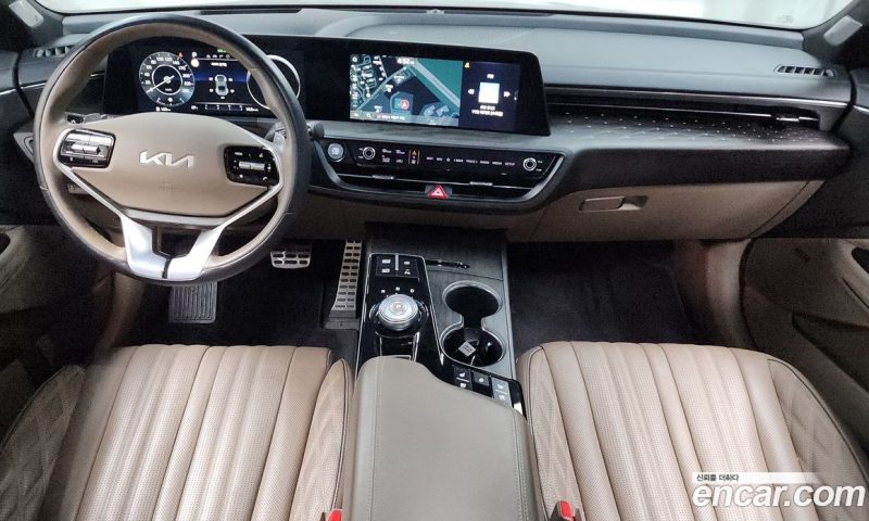 Kia K8 2.5 Gasoline 2WD