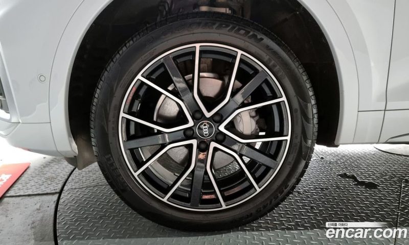 Audi Q5 45 TFSI Quattro Premium Sportback