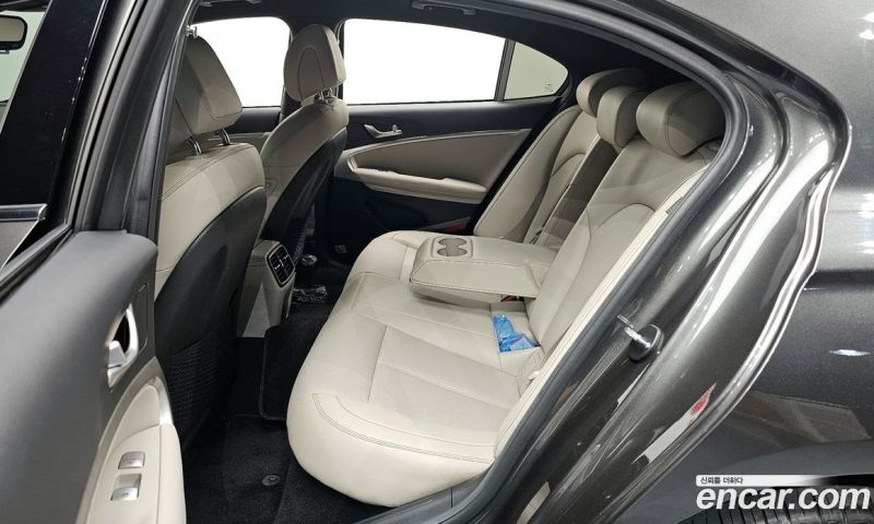 Genesis G70 Gasoline 2.0T 2WD