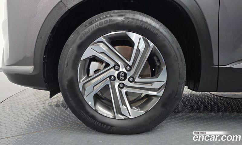 Hyundai Santa Fe Gasoline 2.5T 2WD