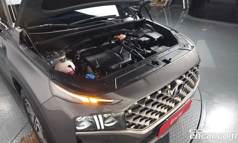 Hyundai Santa Fe Gasoline 2.5T 2WD