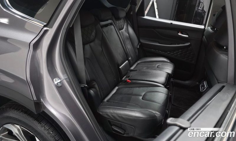 Hyundai Santa Fe Gasoline 2.5T 2WD