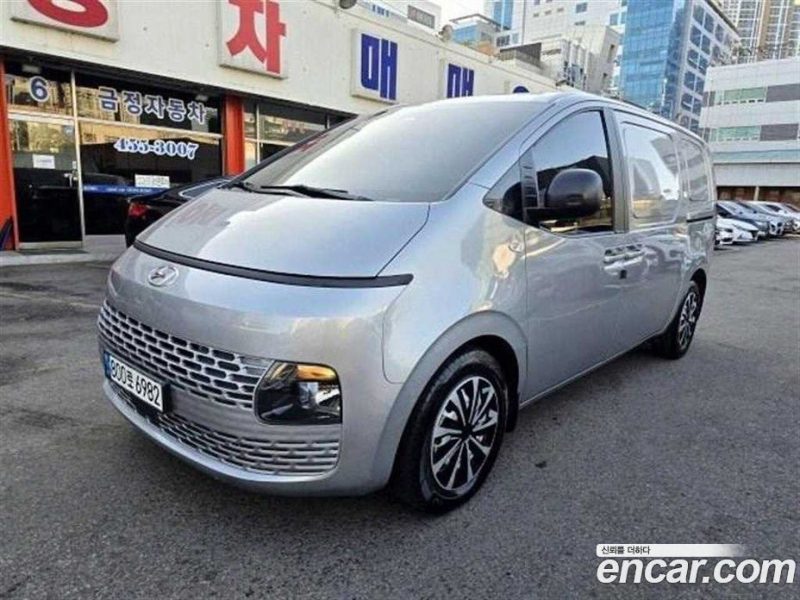 Hyundai Staria Cargo 3-Seater
