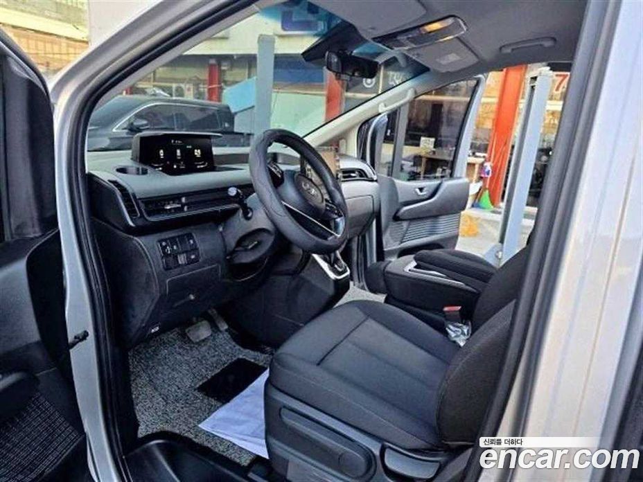 Hyundai Staria Cargo 3-Seater
