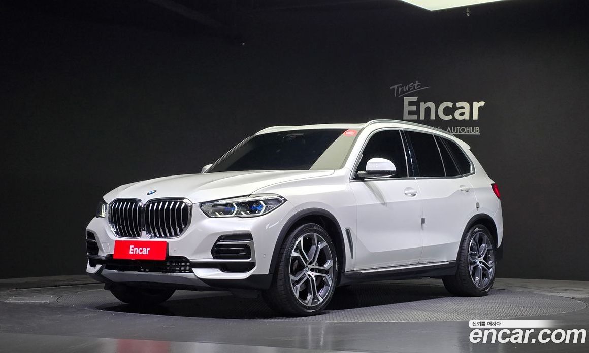 BMW X5 xDrive i40 xLine