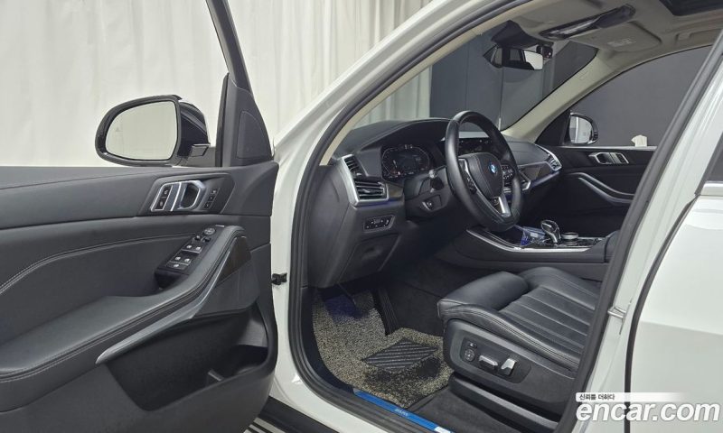 BMW X5 xDrive i40 xLine