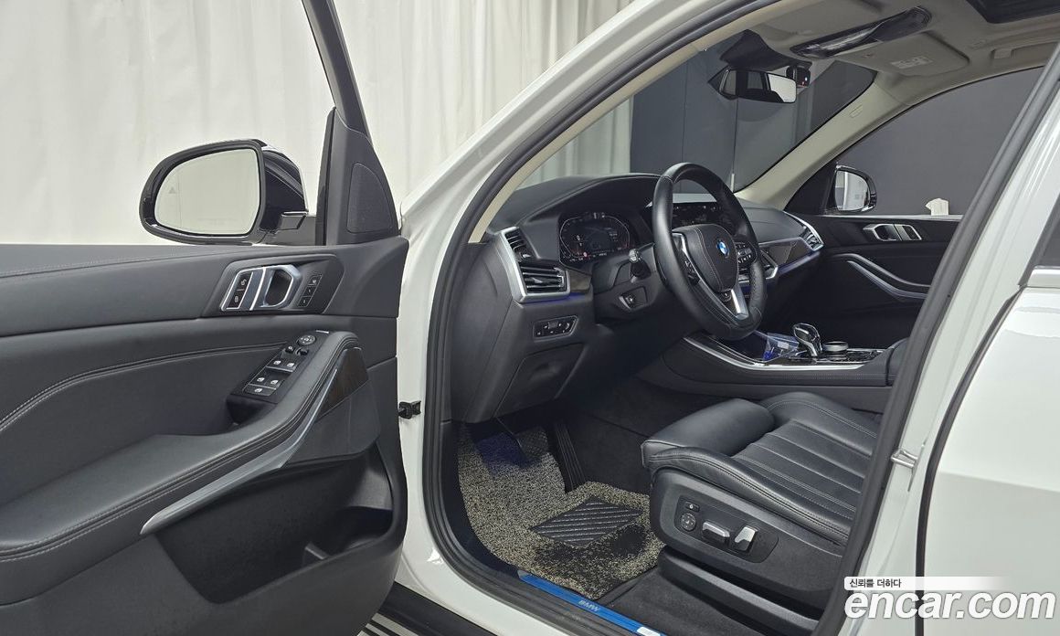 BMW X5 xDrive i40 xLine