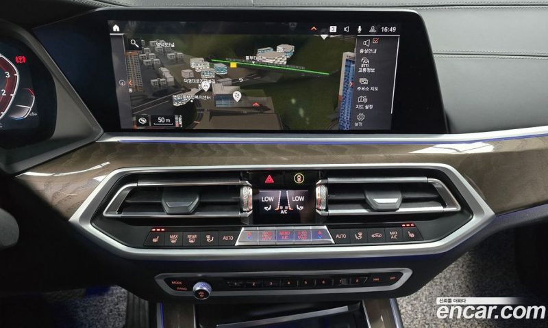 BMW X5 xDrive i40 xLine