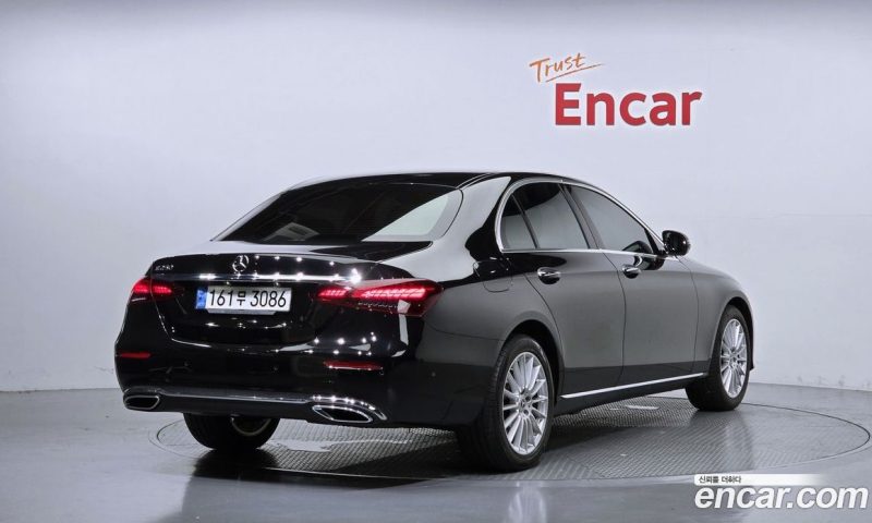 Mercedes Benz E-Class E250 Exclusive