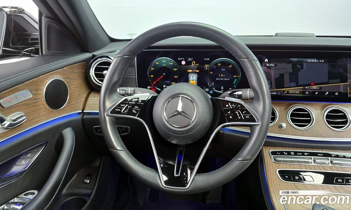 Mercedes Benz E-Class E250 Exclusive