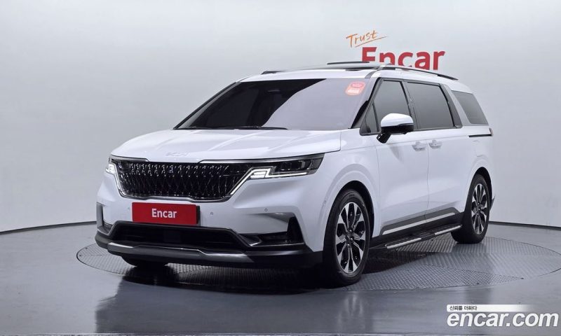 Kia Carnival 9-Seater Signature
