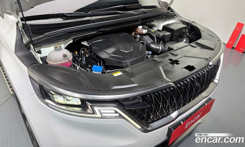 Kia Carnival 9-Seater Signature