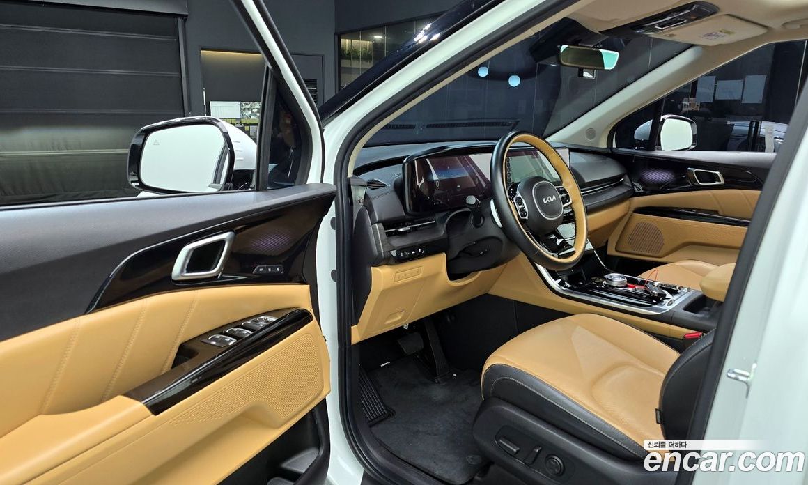 Kia Carnival 9-Seater Signature