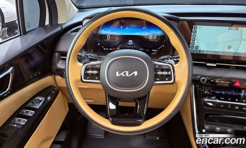 Kia Carnival 9-Seater Signature