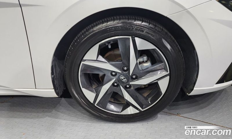 Hyundai Avante 1.6