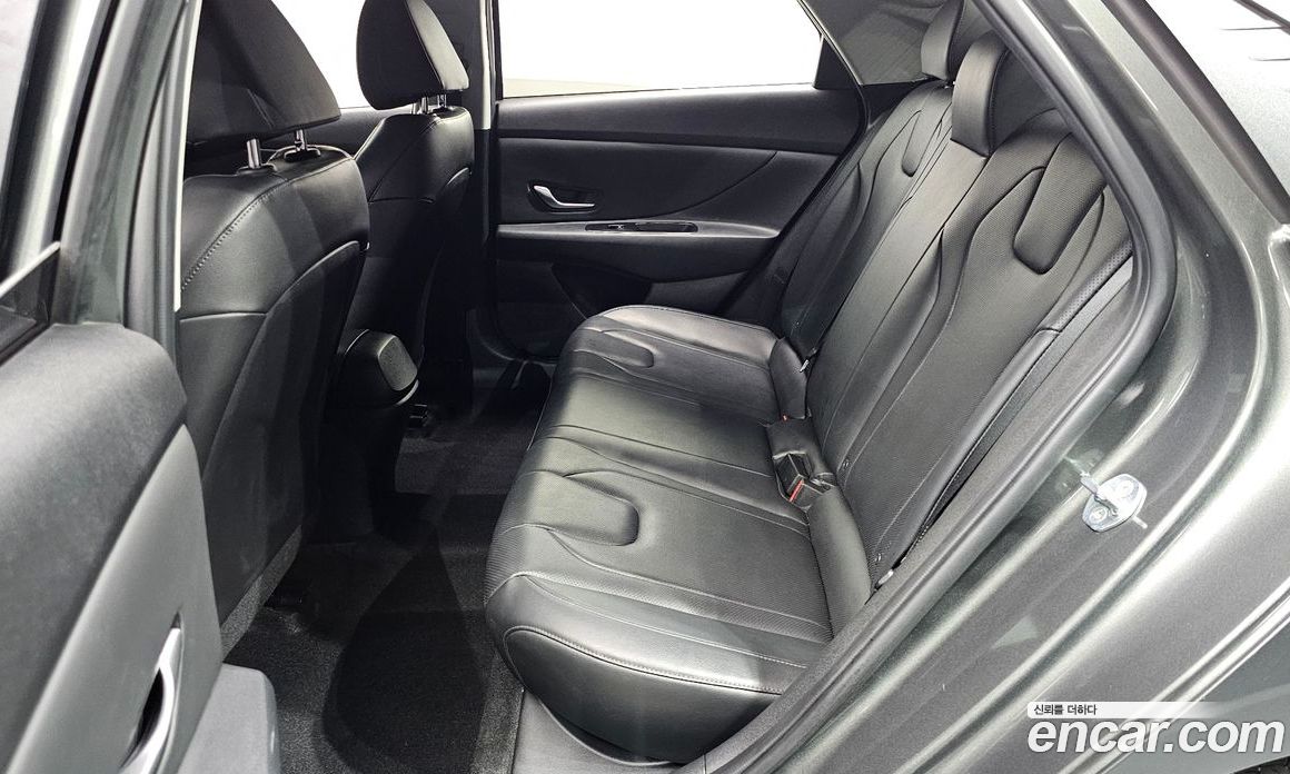 Hyundai Avante 1.6