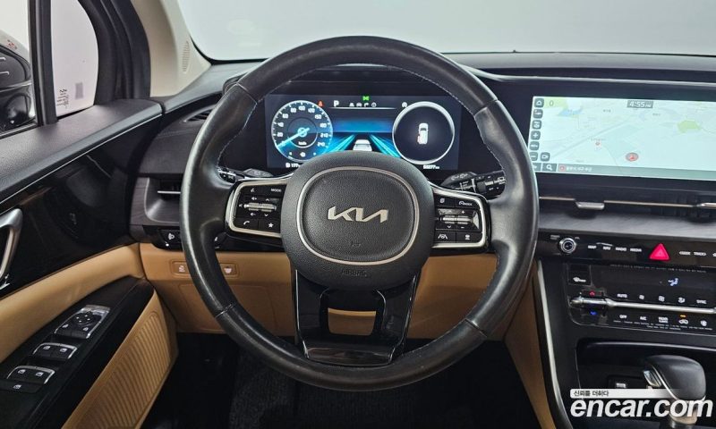 Kia Carnival 9-Seater Prestige