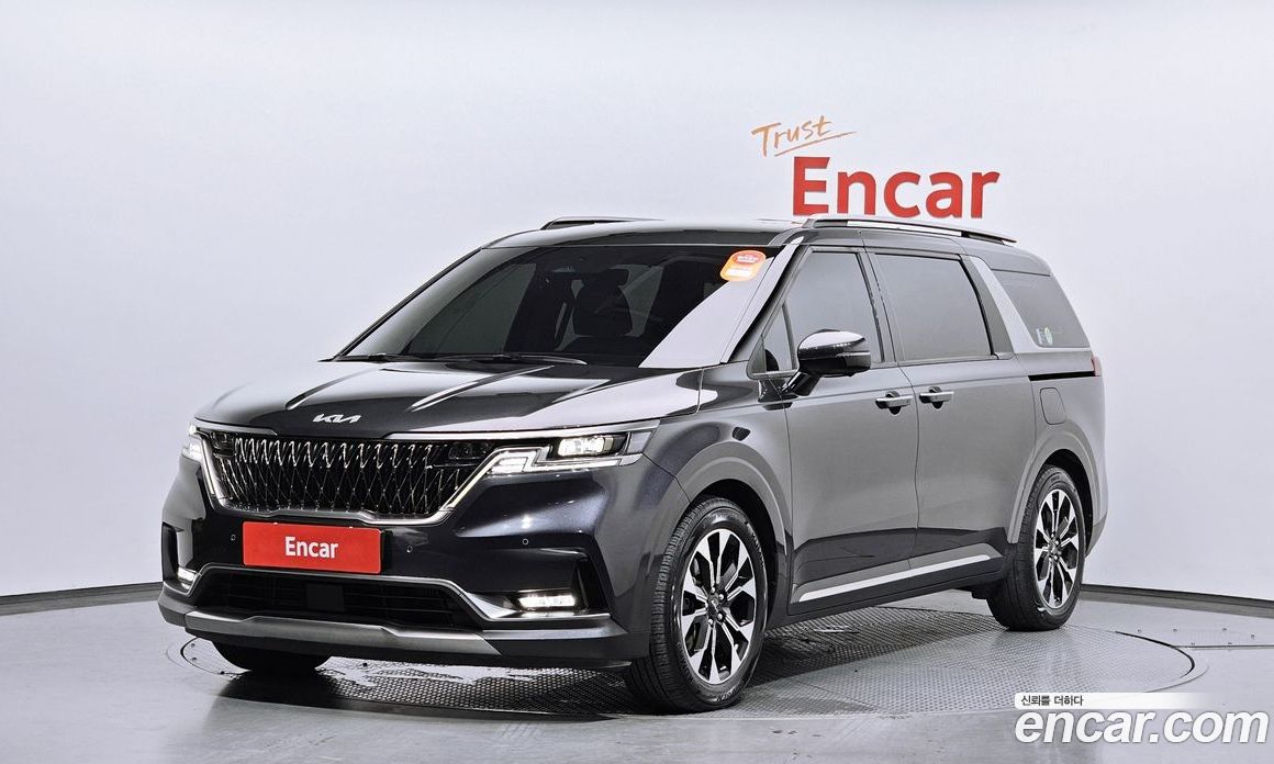 Kia Carnival 9-Seater Noblesse