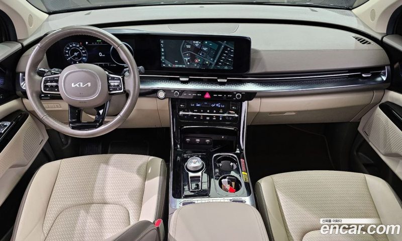 Kia Carnival 7-Seater Hi-Limousine