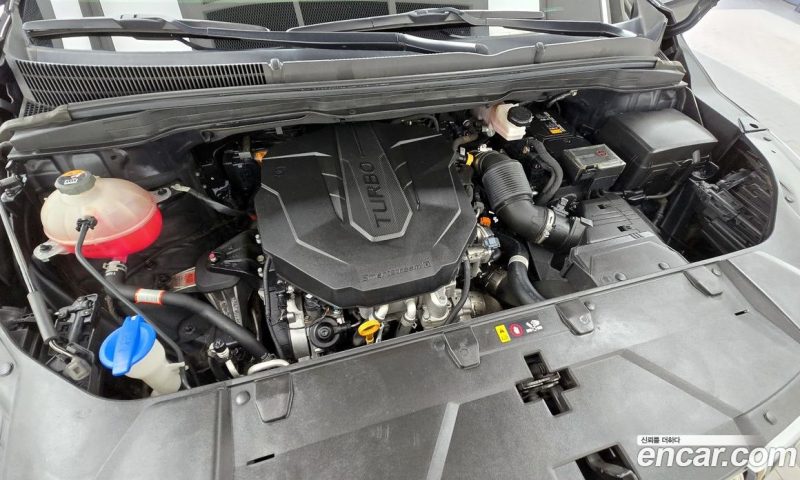 Kia Carnival 9-Seater Signature