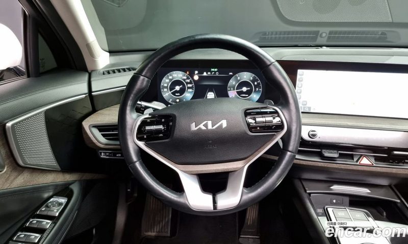 Kia K8 2.5 Gasoline 2WD
