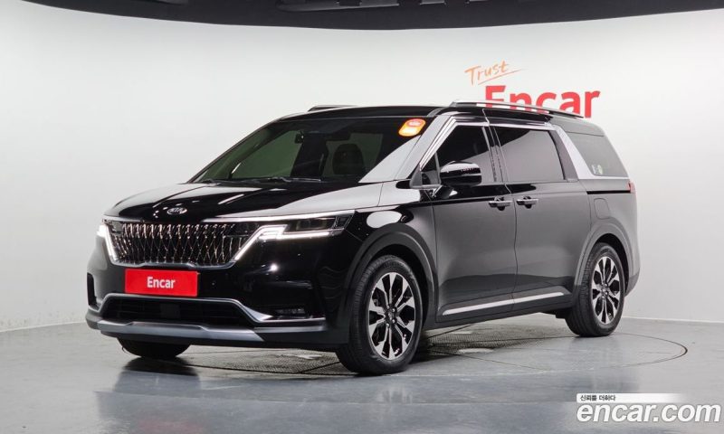 Kia Carnival 9-Seater Noblesse