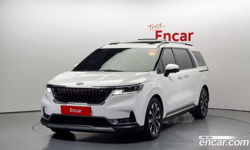 Kia Carnival 9-Seater Noblesse