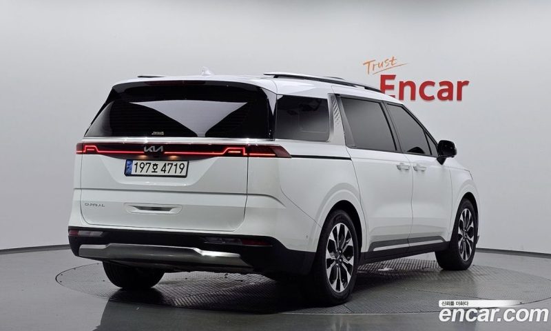 Kia Carnival 7-Seater Signature