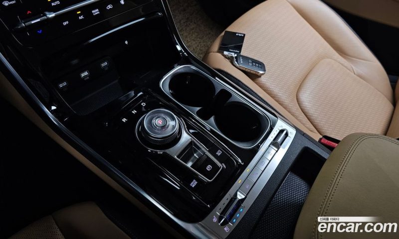 Kia Carnival 7-Seater Signature