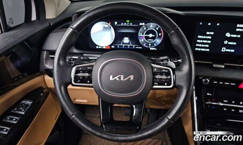 Kia Carnival 7-Seater Signature